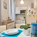 In Mit Kostenloser Privatgarage By Interhome Daire *