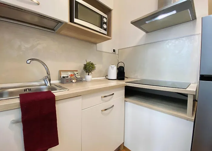 Apartament In Mit Kostenloser Privatgarage By Interhome *