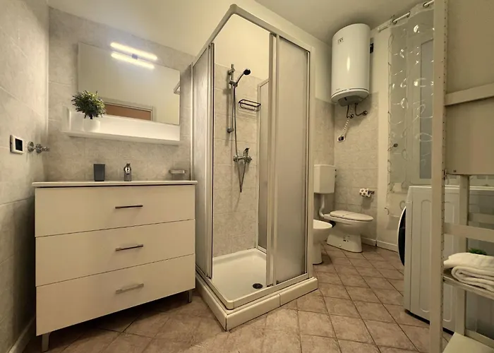 Apartament In Mit Kostenloser Privatgarage By Interhome *